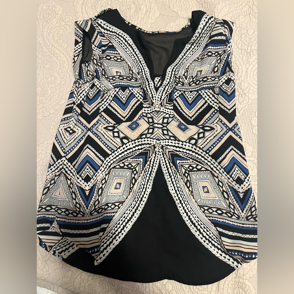 Women’s blouse size small